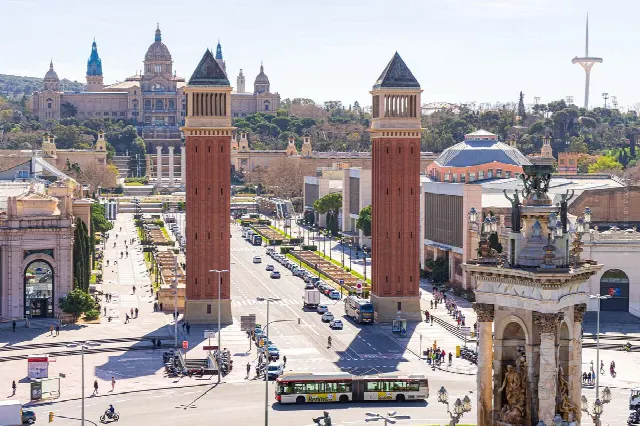 生活在巴塞罗那：Eixample、Sarrià-Sant Gervasi和Les Corts-在大都市购买的房产