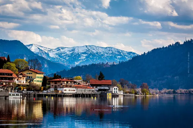 生活在Tegernsee（慕尼黑）：作为投资的房屋、公寓和土地–提示、平方米的价格和其他。