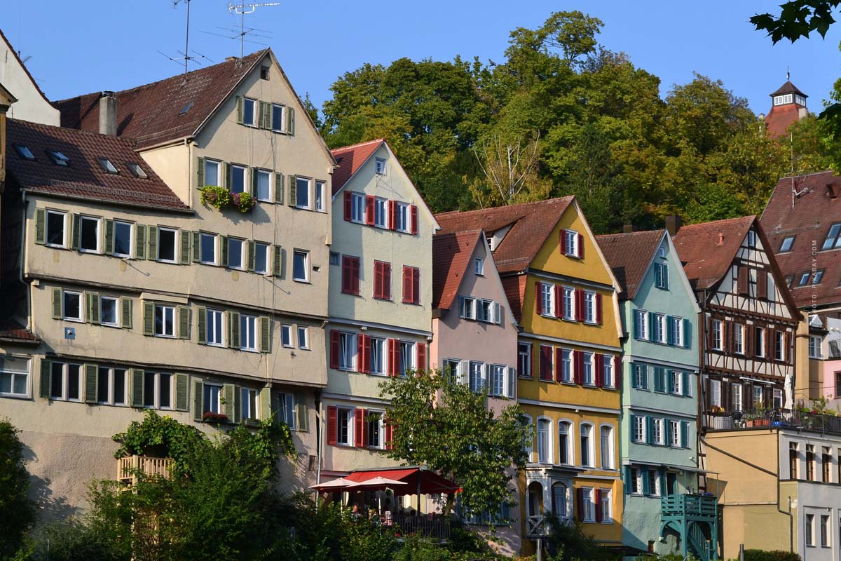 公寓楼出售税费:自用房产、遗产等的投机税 Mehrfamilienhaus verkaufen Steuern: Spekulationssteuer bei Eigennutz, Erbe & Co.